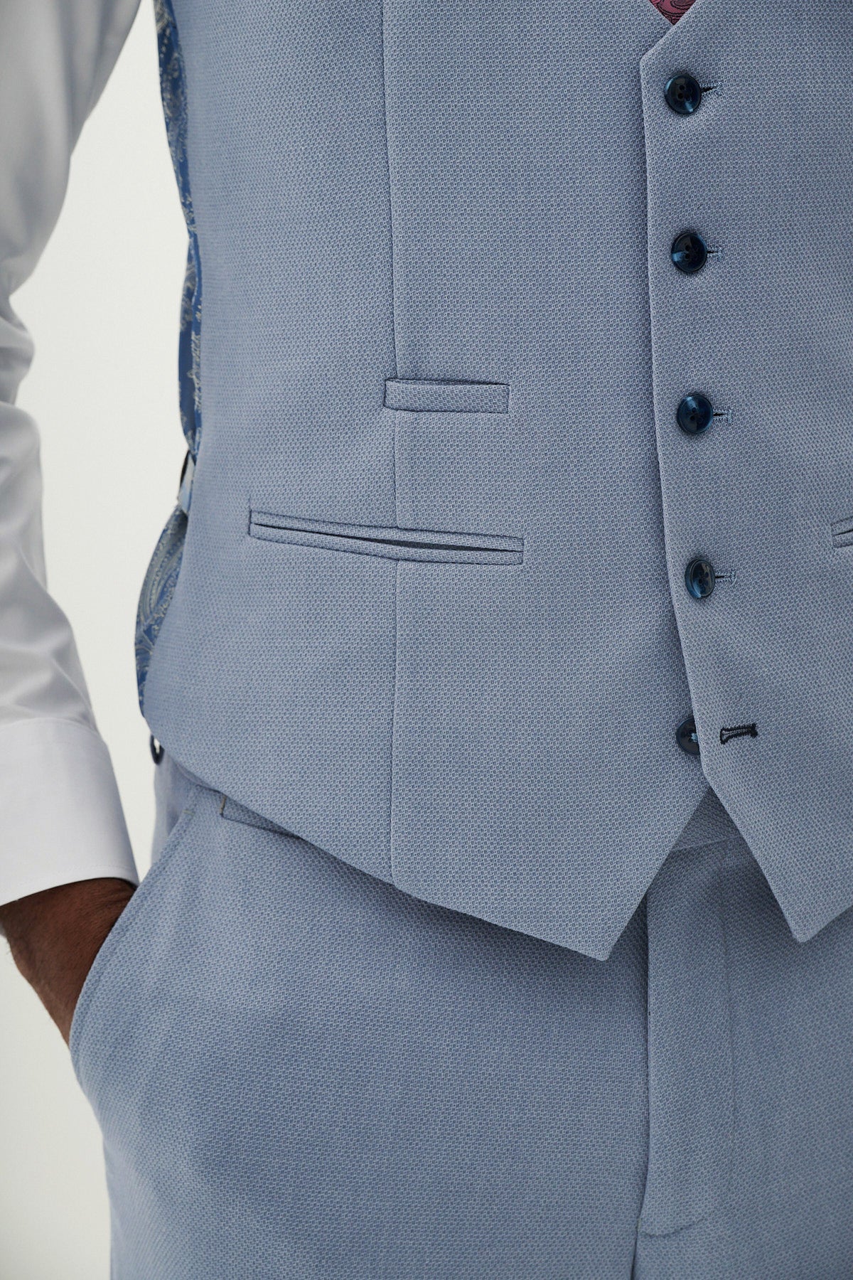 marc darcy hm5 waistcoat sky